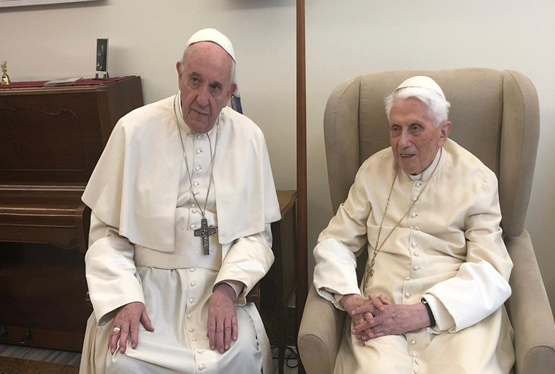 Pope Francis visits Pope emeritus on eve of BenedictÔÇÖs birthday